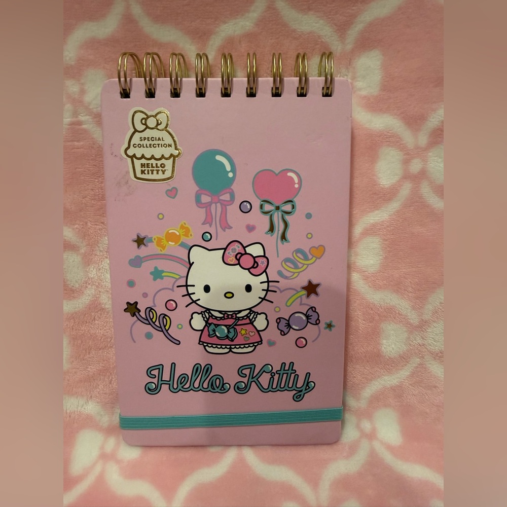 Hello Kitty Special Collection Notebook
